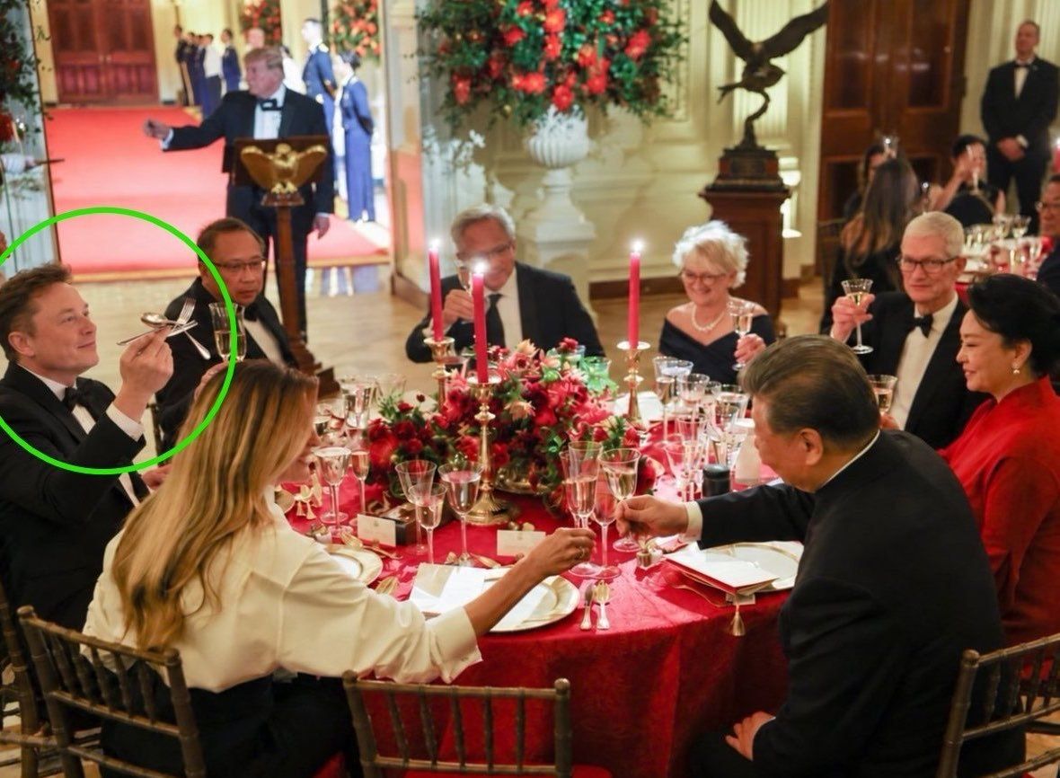 Elon Musk Played With Forks at Meeting with Xi Jinping