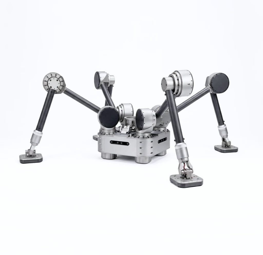 Japanese Welding Robot Dider Spider Climbs Walls — 3