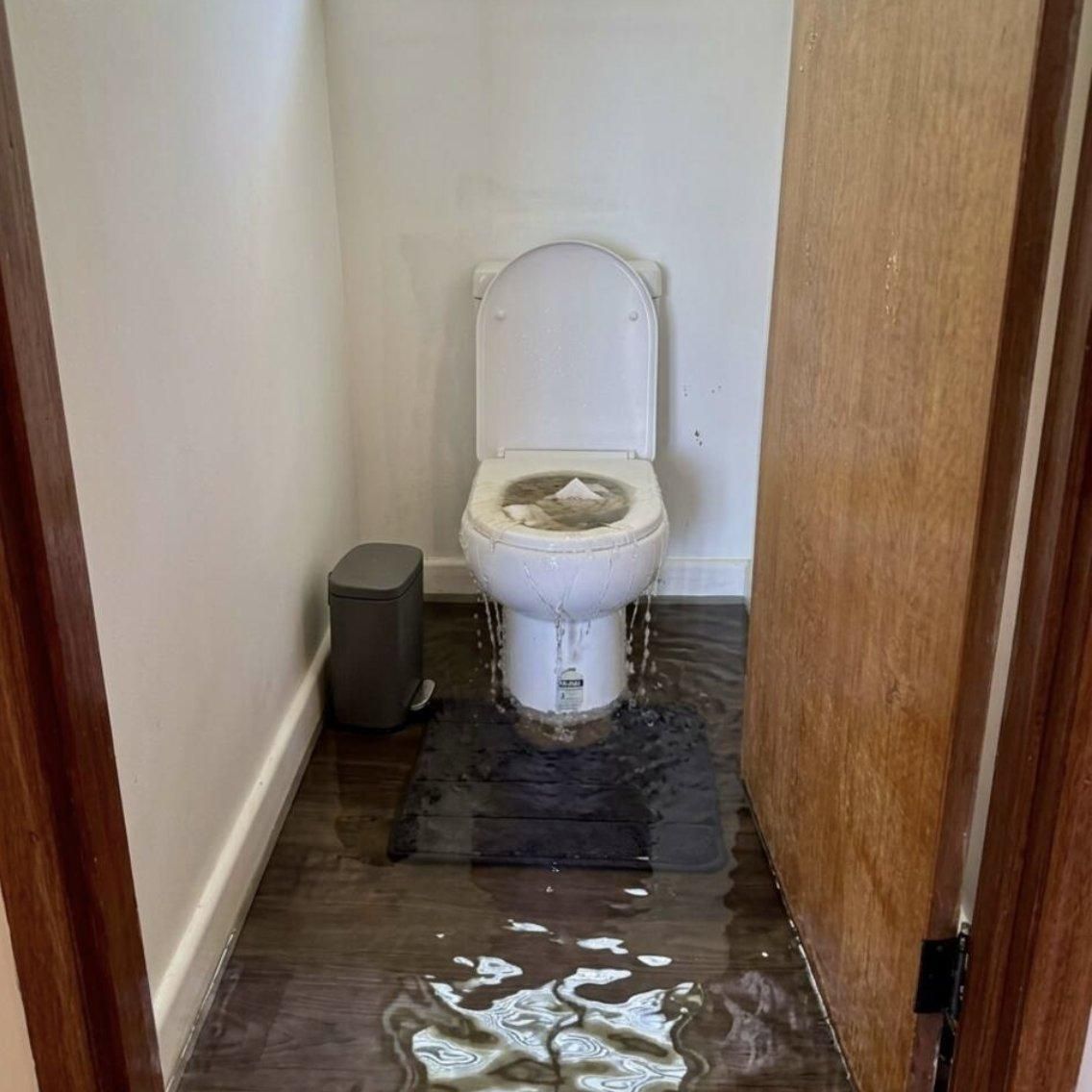 Airbnb Rejects Lawsuit Over AI-Generated Toilet Photo