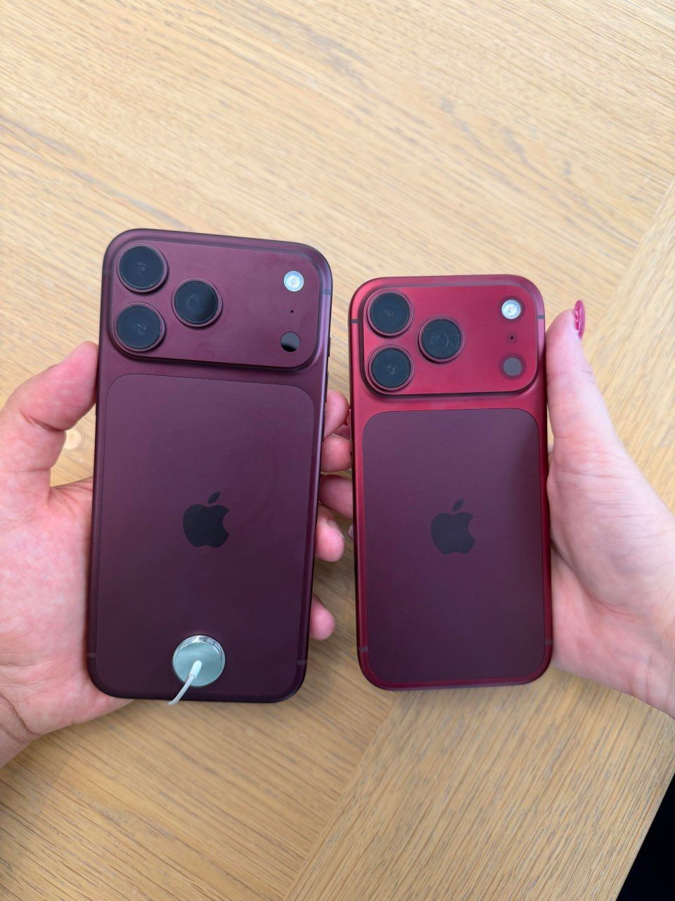 iPhone 18 Pro Body Fades from Burgundy to Red — 2